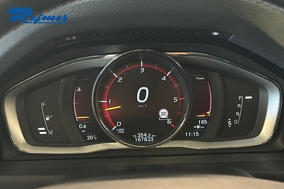 Volvo XC70 10 of 30