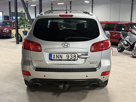Hyundai Santa Fe 4 of 10