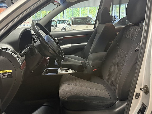 Hyundai Santa Fe 7 of 10