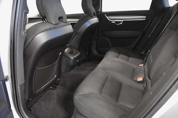 Volvo V90 13 of 20