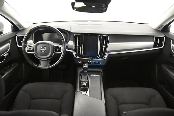 Volvo V90 10 of 20