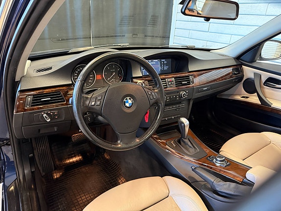 BMW 330d 6 of 19