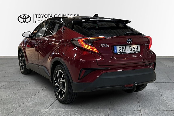 Toyota C-HR 3 of 11