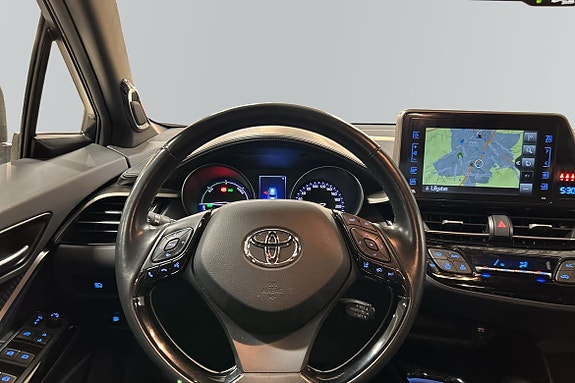 Toyota C-HR 10 of 11