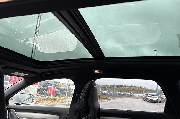 Volvo V90 13 of 27