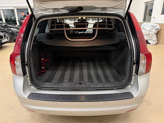 Volvo V50 5 of 7