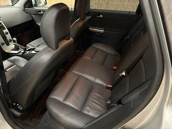 Volvo V50 6 of 7