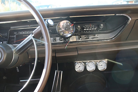 Plymouth Fury 15 of 24