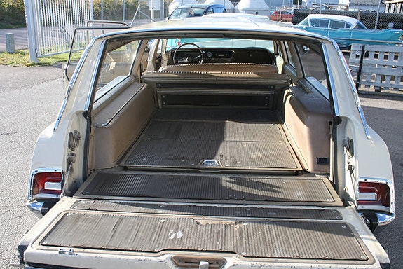 Plymouth Fury 20 of 24