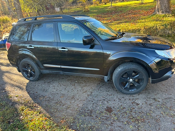 Subaru Forester 4 of 8