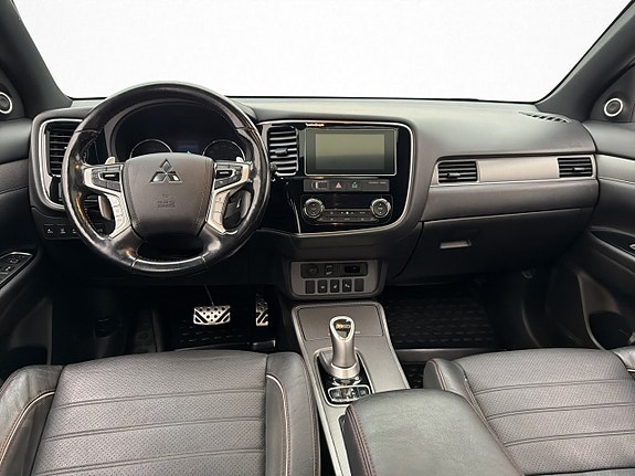 Mitsubishi Outlander 15 of 30
