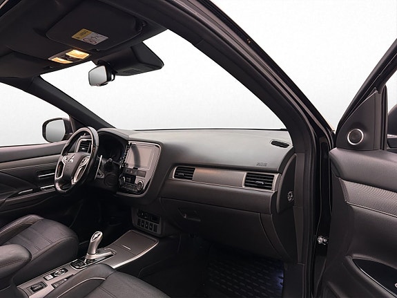 Mitsubishi Outlander 28 of 30