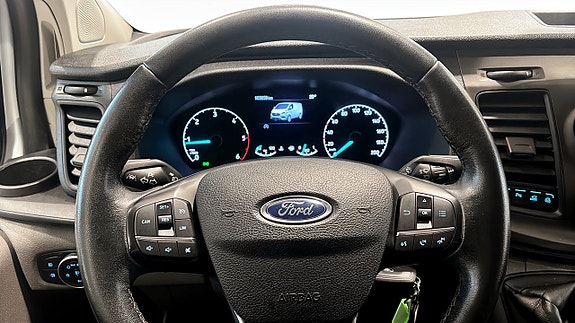 Ford Custom 16 of 18
