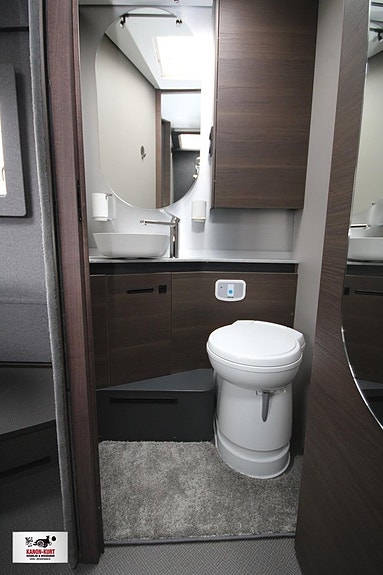 Adria Supersonic 780 DC 14 of 15