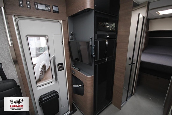 Adria Supersonic 780 DC 12 of 15