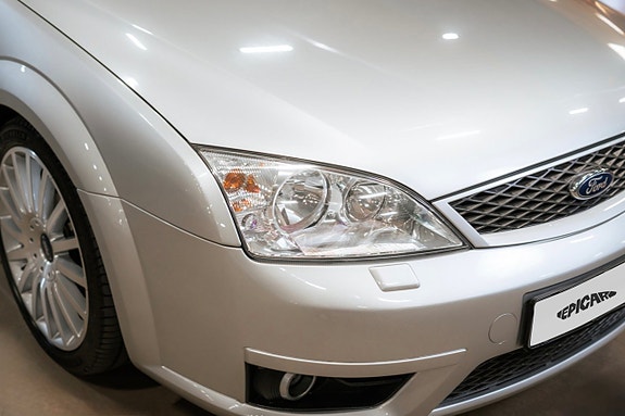 Ford Mondeo 8 of 26