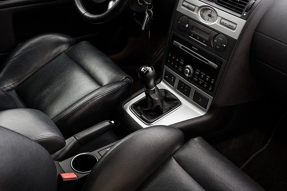 Ford Mondeo 22 of 26