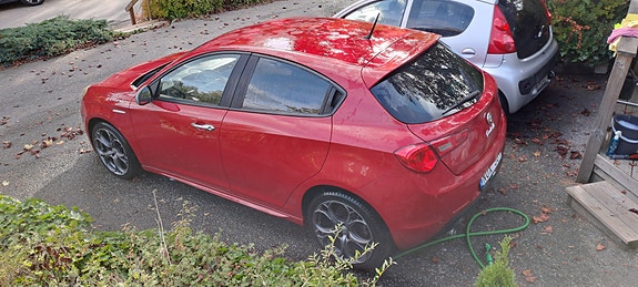 Alfa Romeo Giulietta 3 of 7