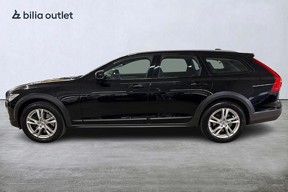 Volvo V90 Cross Country 11 of 28