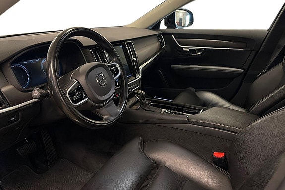 Volvo V90 Cross Country 12 of 28