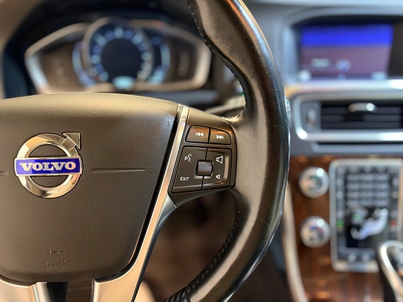 Volvo V60 10 of 26