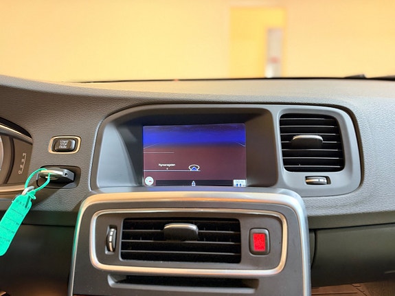 Volvo V60 16 of 26