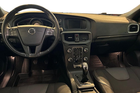 Volvo V40 11 of 20