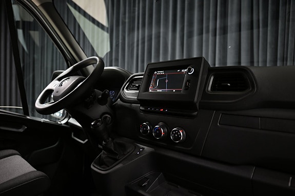 Renault Master 25 of 26