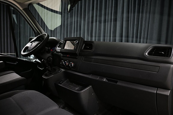 Renault Master 24 of 26