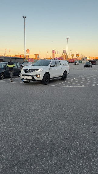 Renault Alaskan