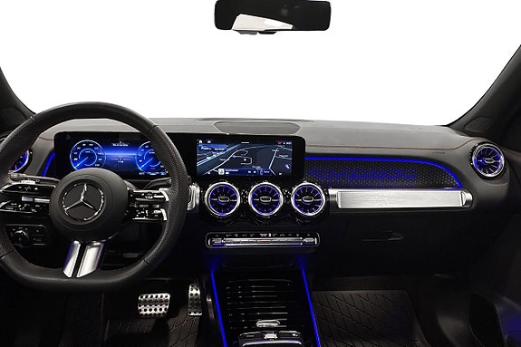 Mercedes-Benz EQB250+ 8 of 27