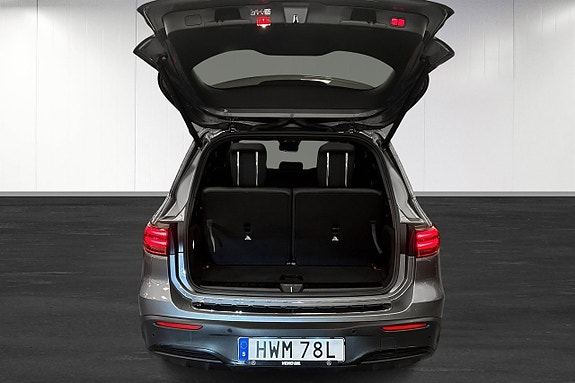 Mercedes-Benz EQB250+ 25 of 27