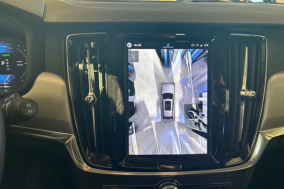Volvo V90 24 of 30