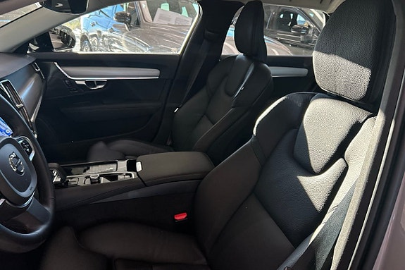 Volvo V90 22 of 30