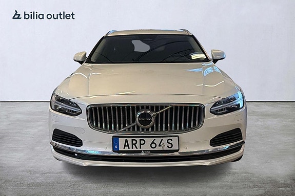Volvo V90 2 of 28