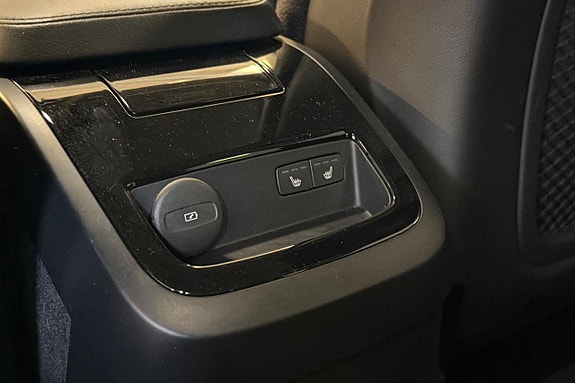 Volvo V90 22 of 28