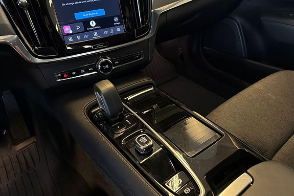 Volvo V90 17 of 28