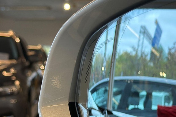 Volvo V90 14 of 28