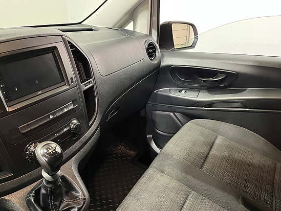 Mercedes-Benz Vito 109 13 of 19