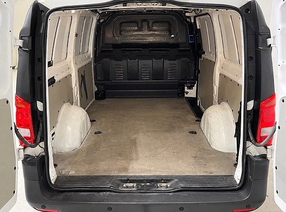 Mercedes-Benz Vito 109 18 of 19