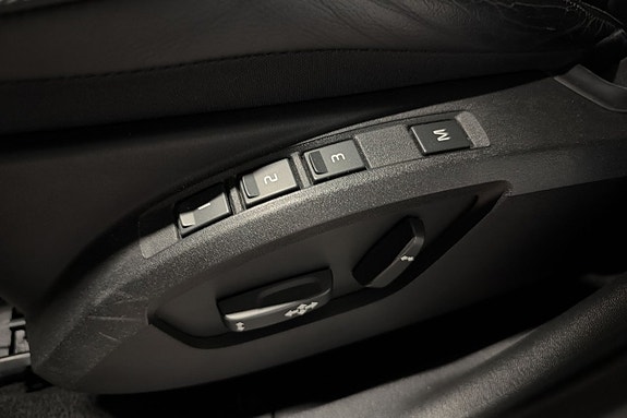 Volvo V40 16 of 18