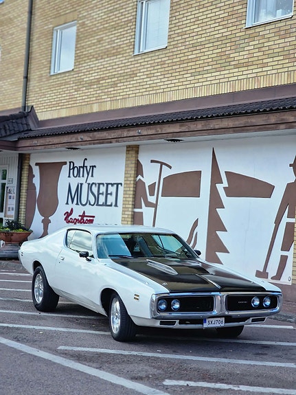 Dodge Charger 15 of 20