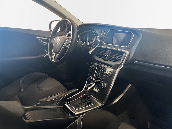 Volvo V40 9 of 10