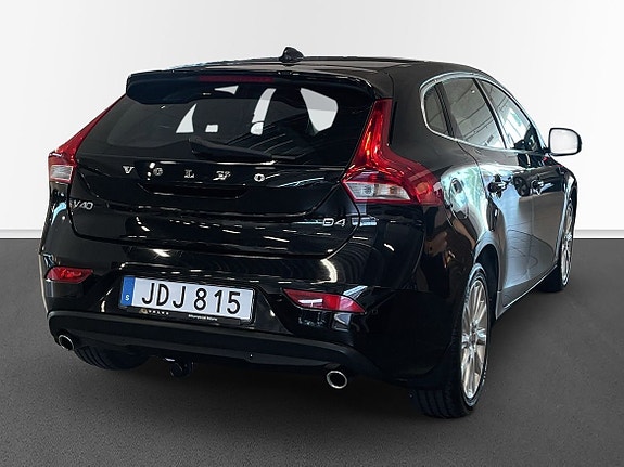Volvo V40 4 of 10
