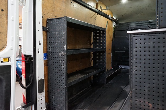 Ford Transit 8 of 11