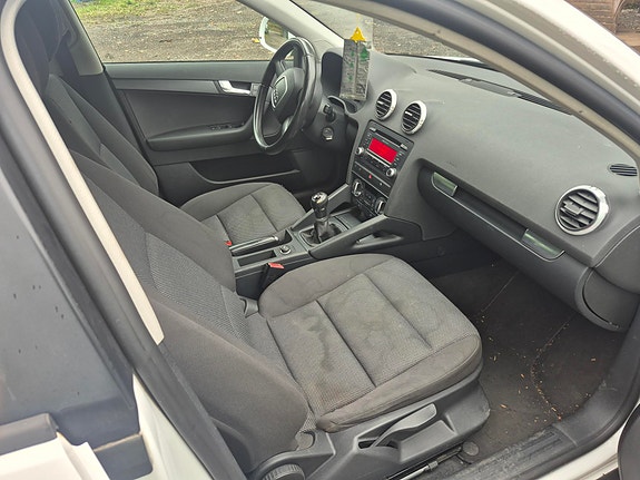 Audi A3 4 of 7