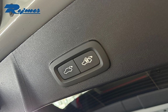 Volvo XC40 25 of 29
