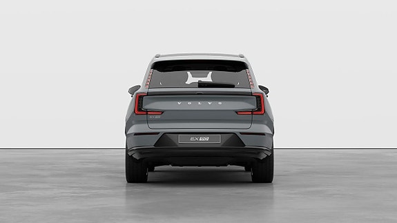 Volvo EX90 10 of 26