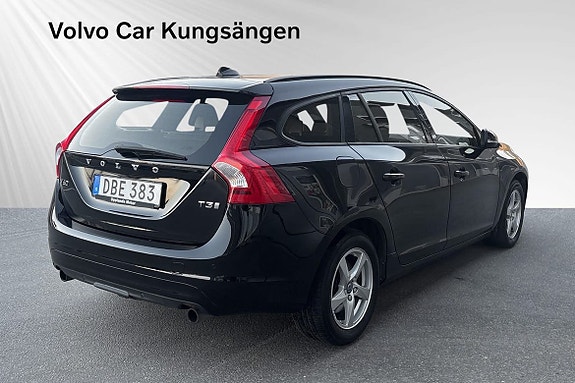 Volvo V60 5 of 23