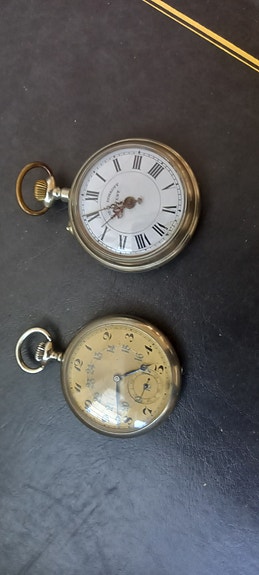 Product image 1 of 2